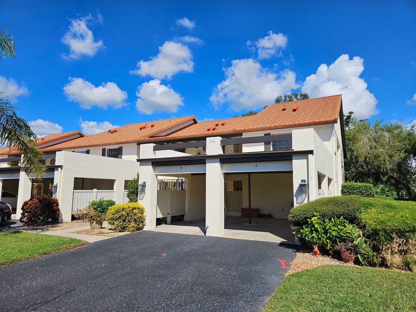 Seasonal Short-Term 2 Bedroom 2 Bathroom 2nd Floor Condo in Estancias of Capri Isles! – photo 1
