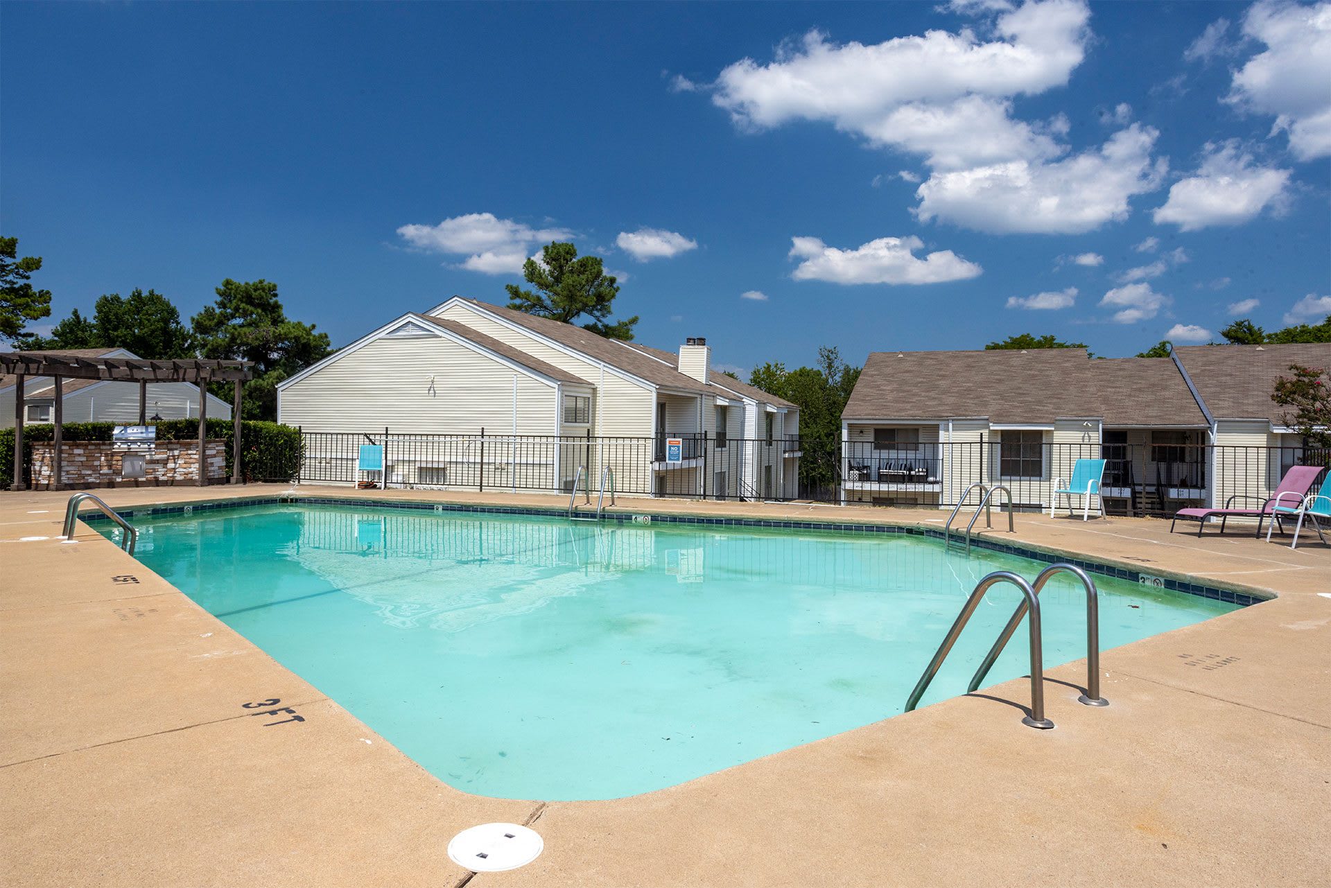 Towne Oaks Apartments – photo 4