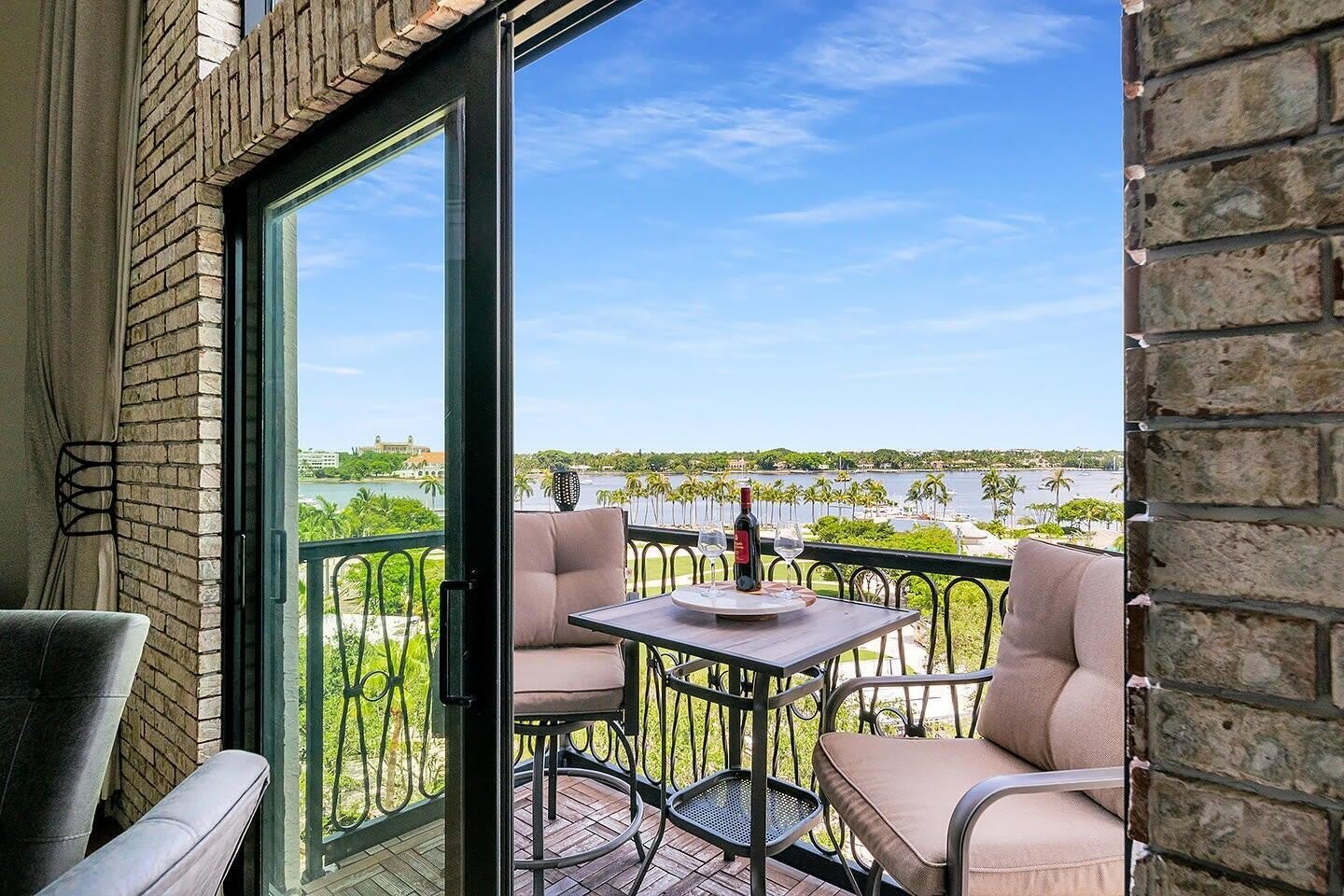 101 N Clematis Street – photo 2