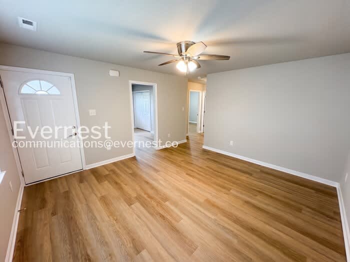 15815 Meridian Avenue – photo 4