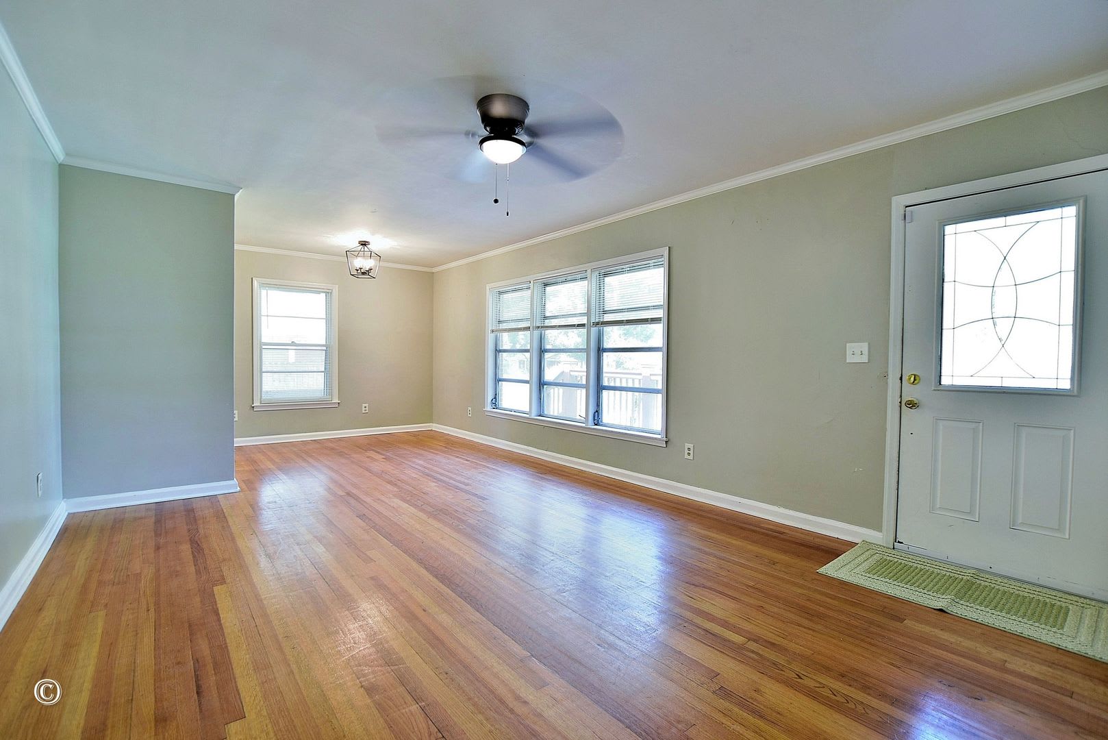 3 Bedrooms 2 Baths 1 Carport – photo 4