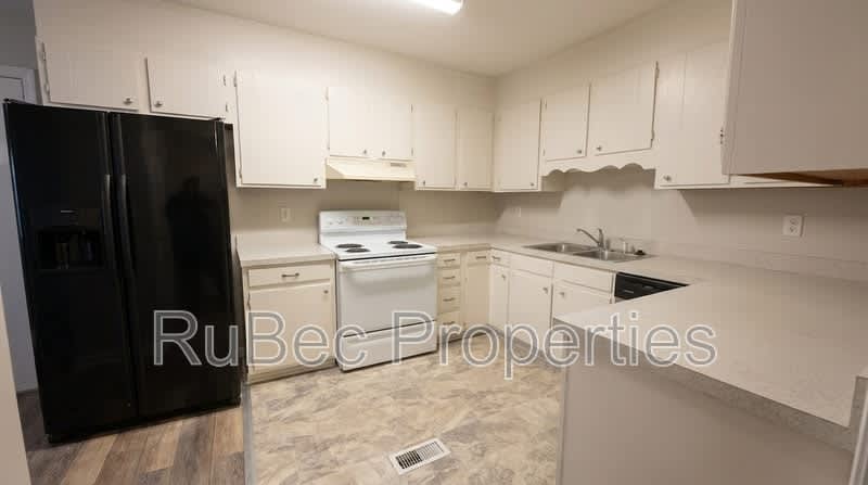 8336 Trail View Drive – photo 4