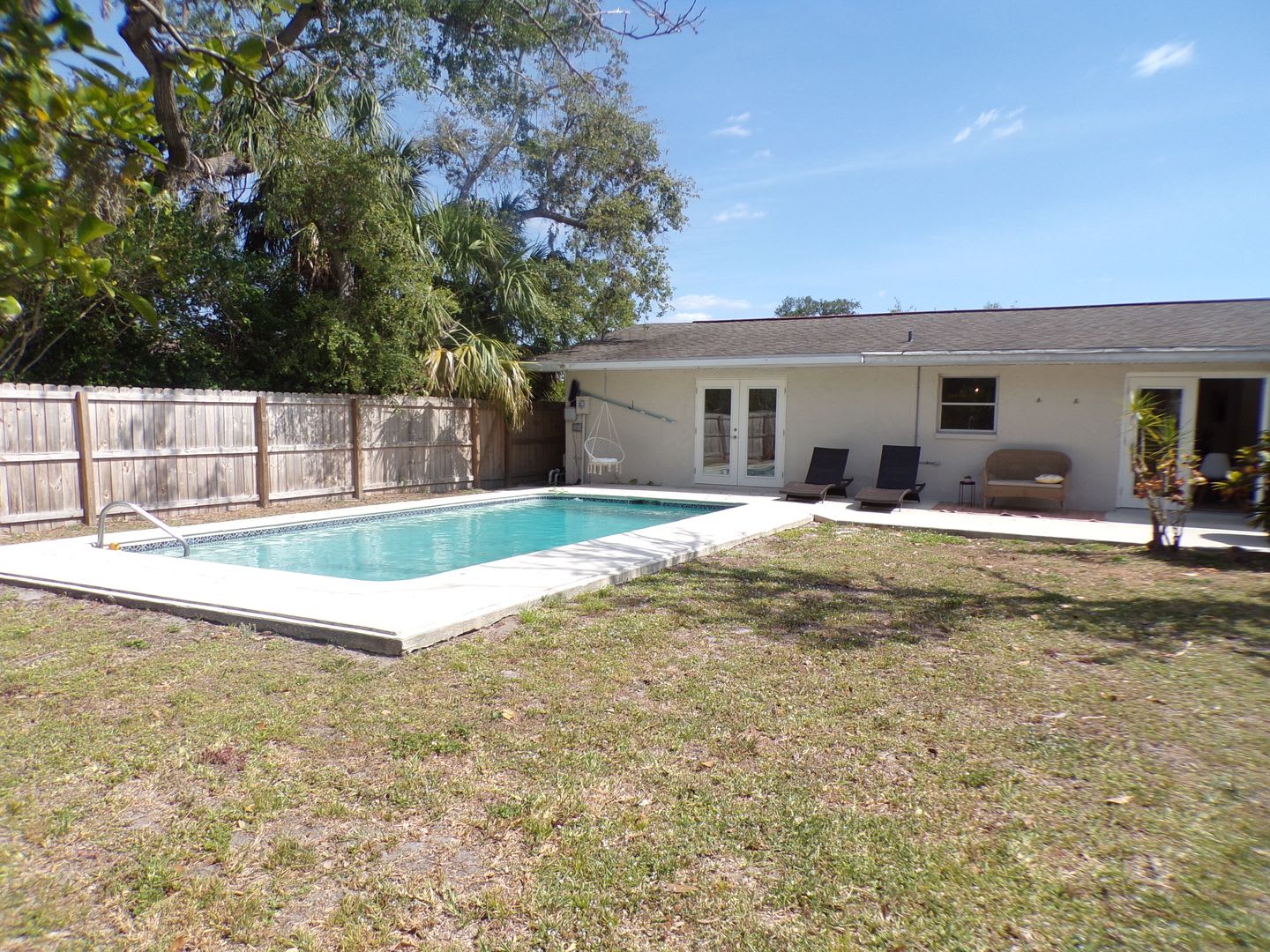 Turn-key Furnished POOL home! – photo 2