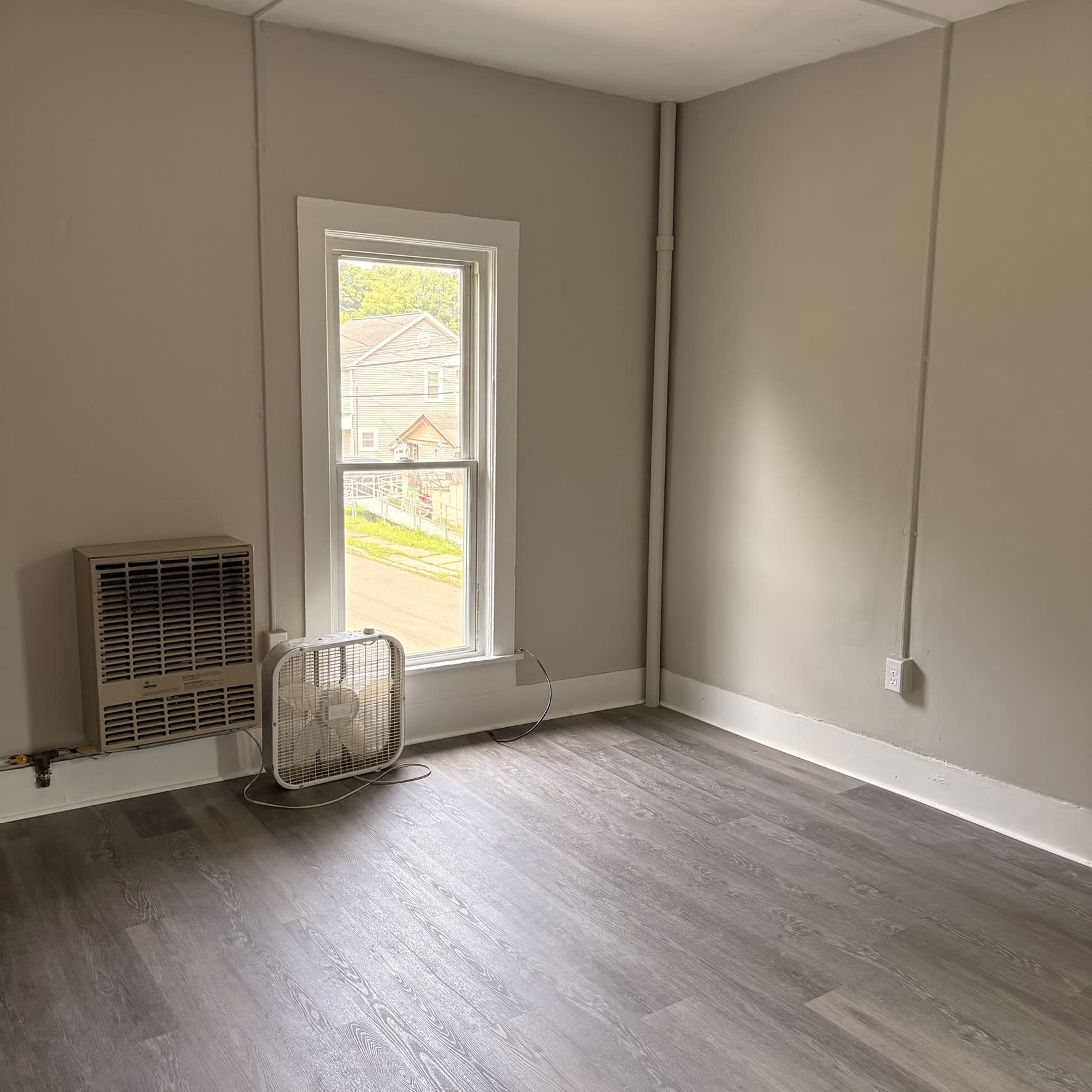 223 Baker – photo 4