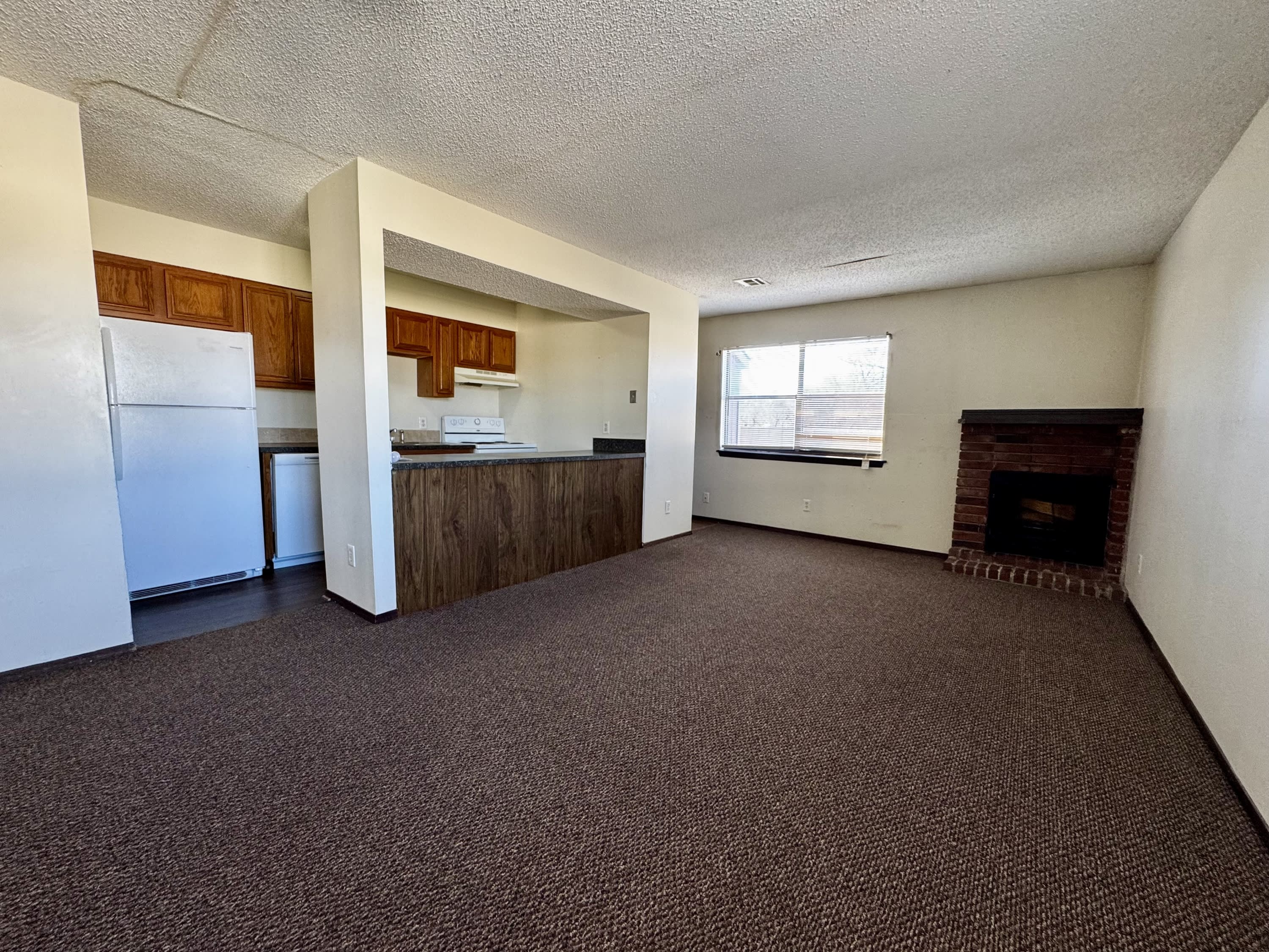 1035 South Kansas Avenue – photo 3