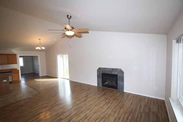 4 Bedroom Ranch Home in Eagle River! – photo 5