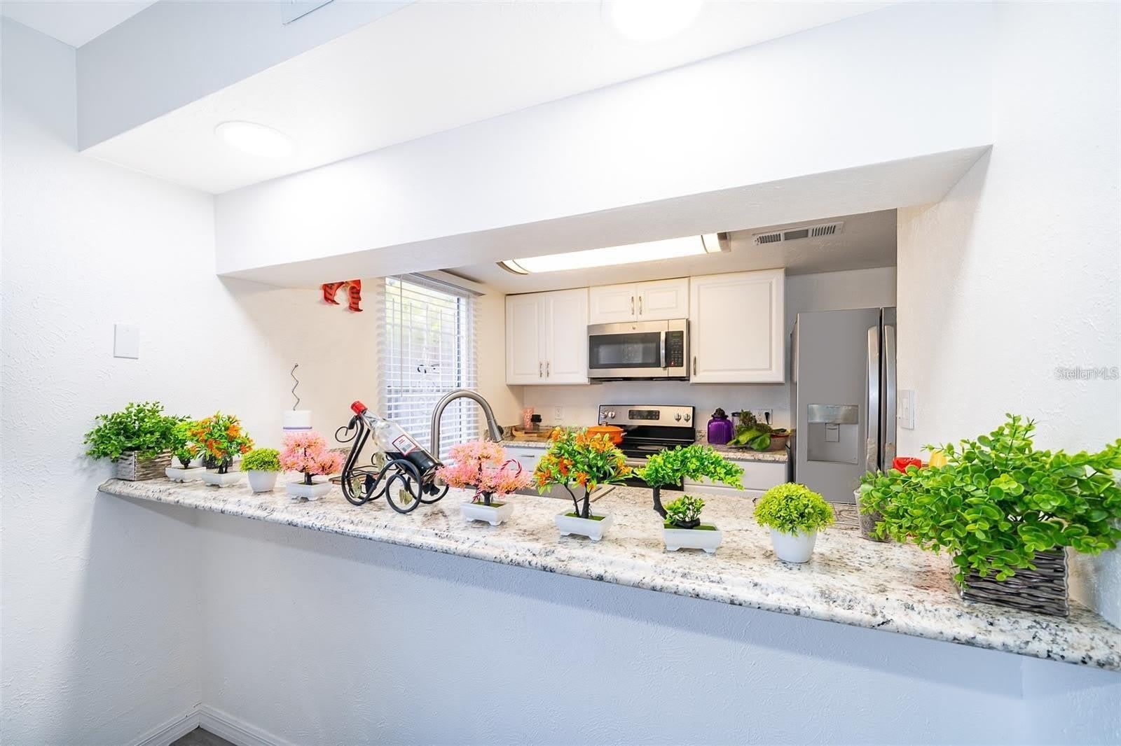 2031 LUDLOW Lane – photo 5
