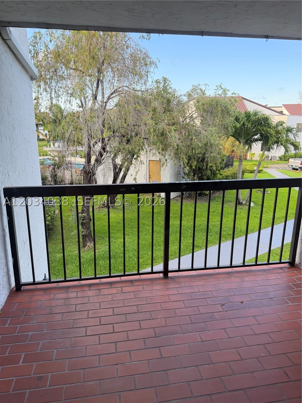 9429 Fontainebleau Blvd – photo 5