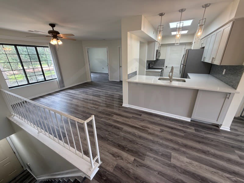 1560 Meadowside Drive – photo 3