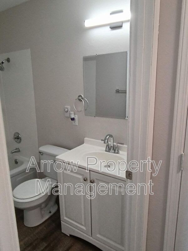 515 East 7th Street-722-4 – photo 3