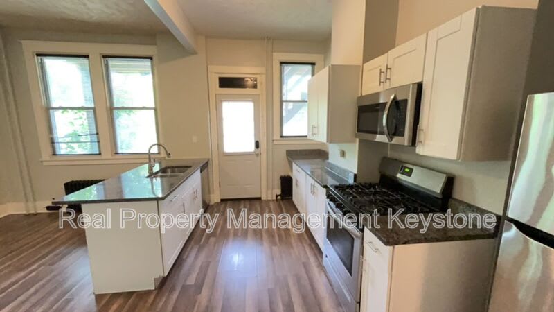 1247 Chartiers Avenue – photo 1