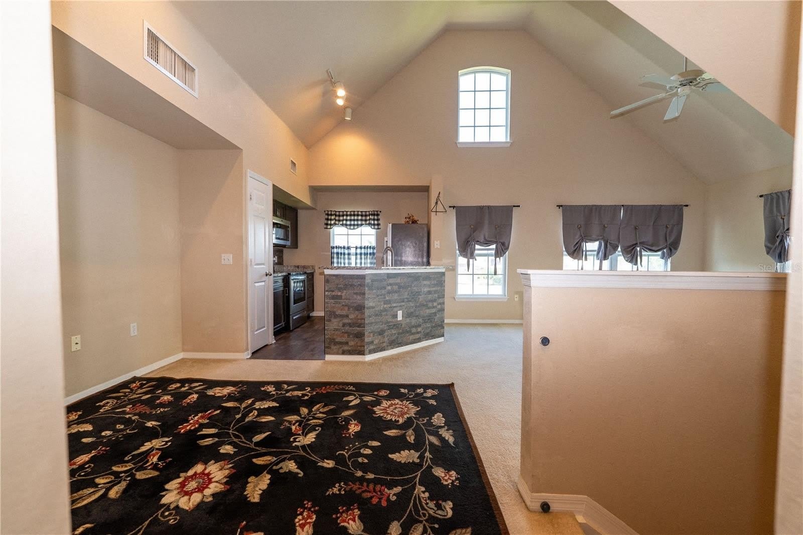 5511 ROSEHILL Road – photo 5
