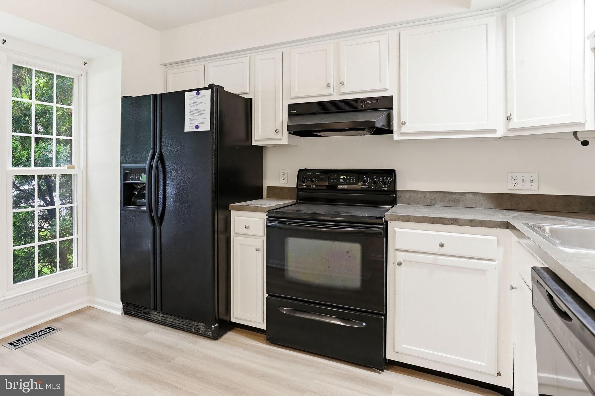 9604 HASTINGS Drive – photo 3