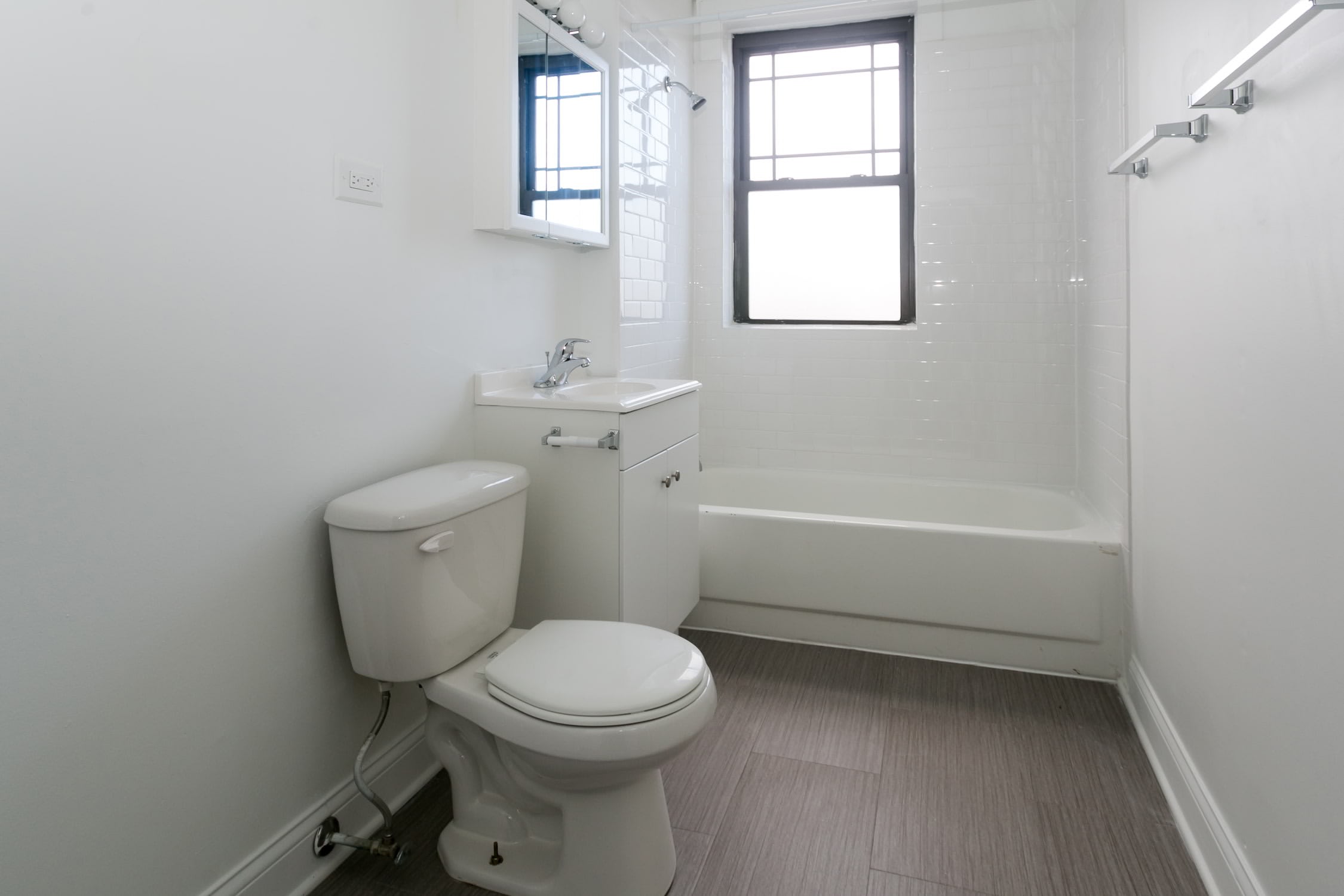 520 West Surf Street – photo 5
