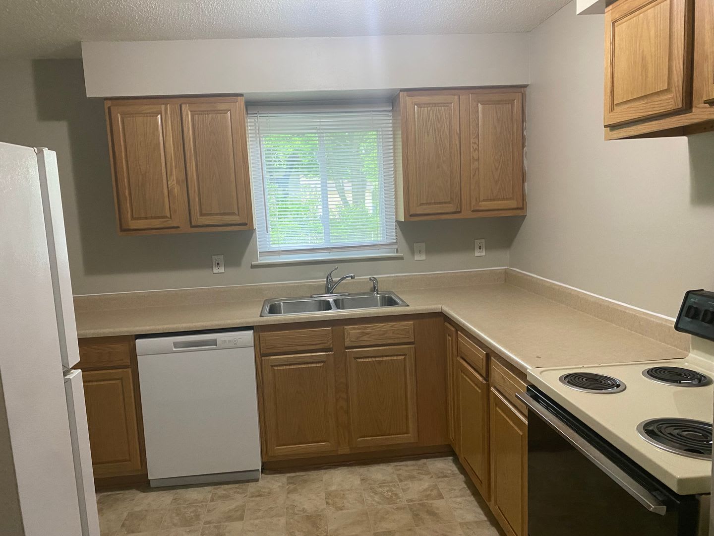 3 Bedroom 1 Bathroom Ranch House In East Columbus – photo 5