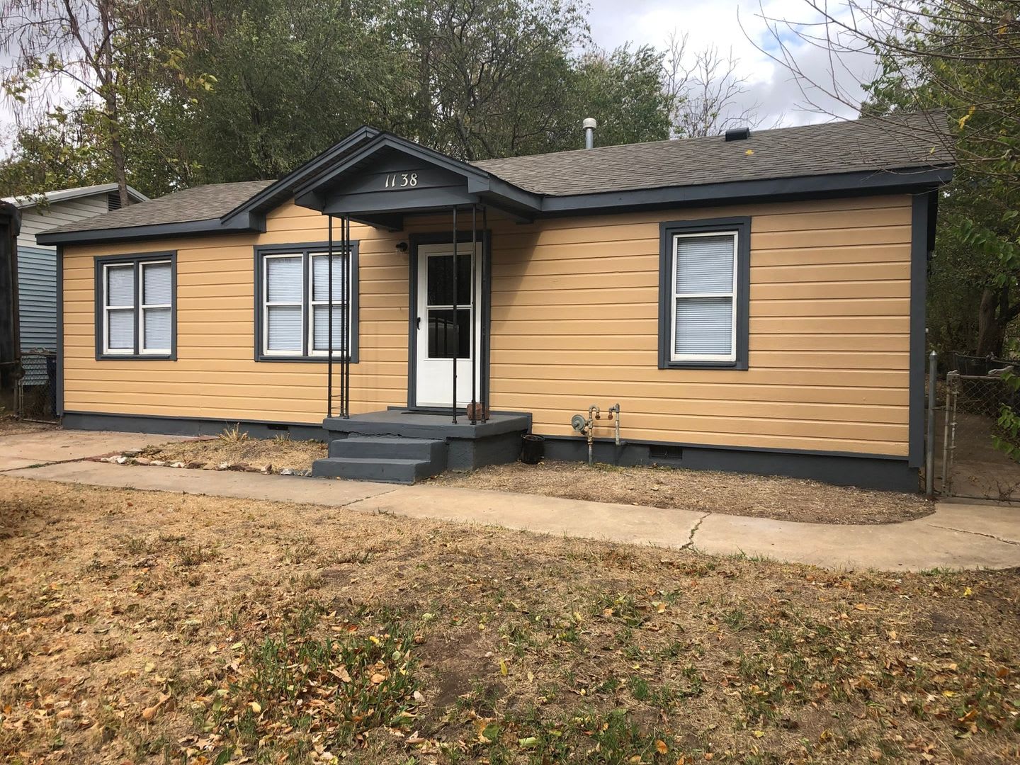 3 Bedroom Single Family Home in Shawnee – photo 1