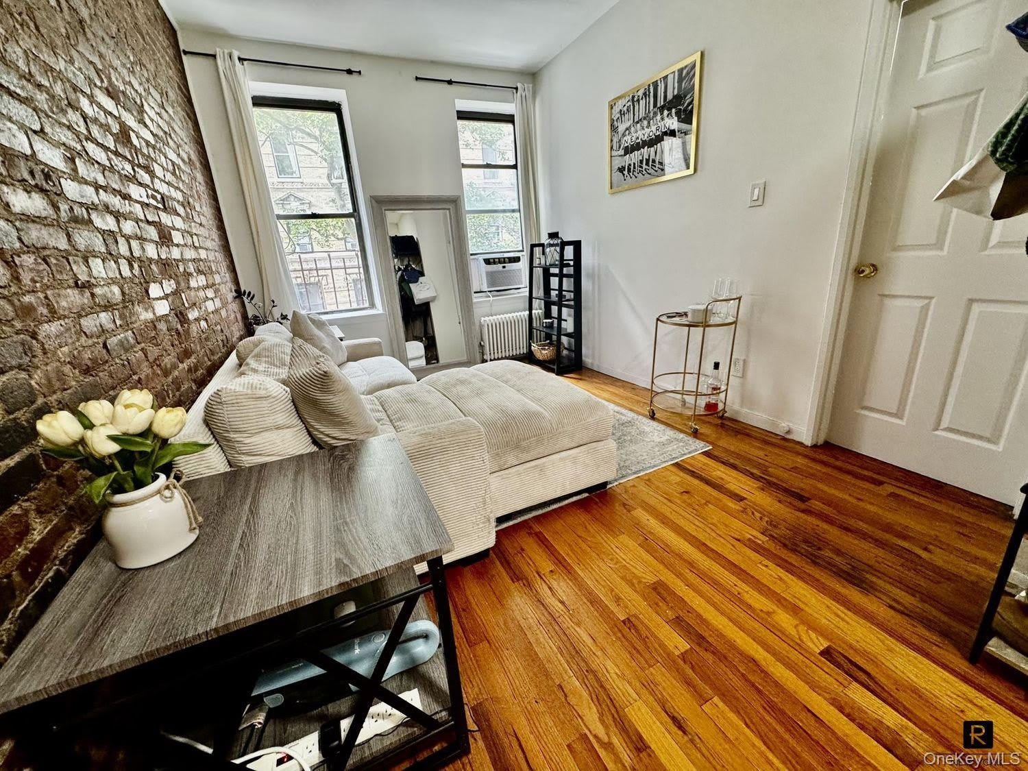 435 E 75Th Street – photo 4