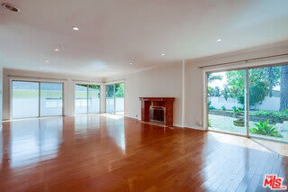 7230 West 90th Street – photo 2