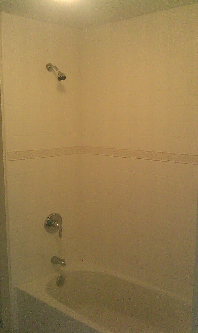 Large 2 Bedroom 1 Bath in MT Washington – photo 2
