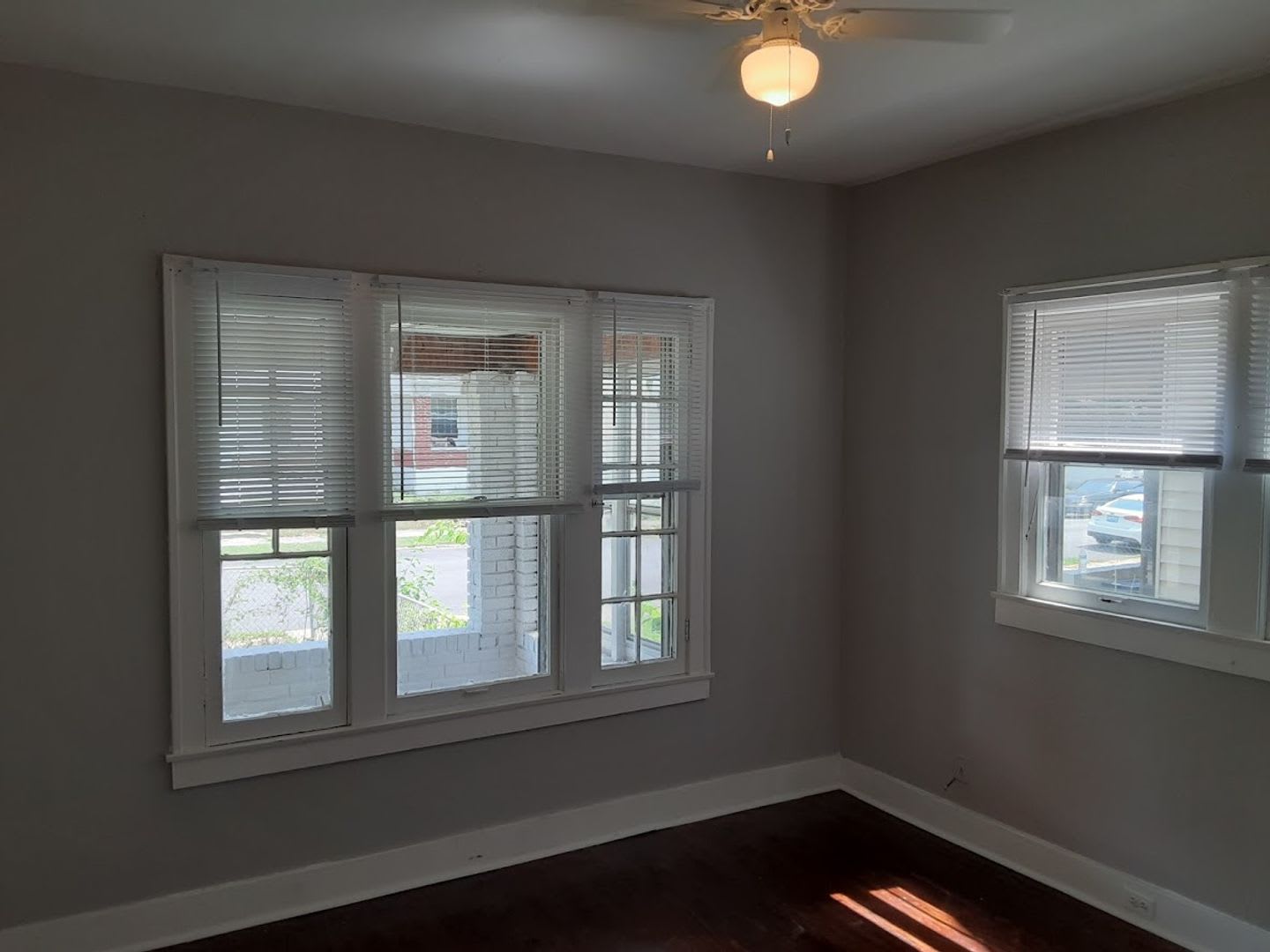 Nice 3BR/1BA house with Appliances – photo 2