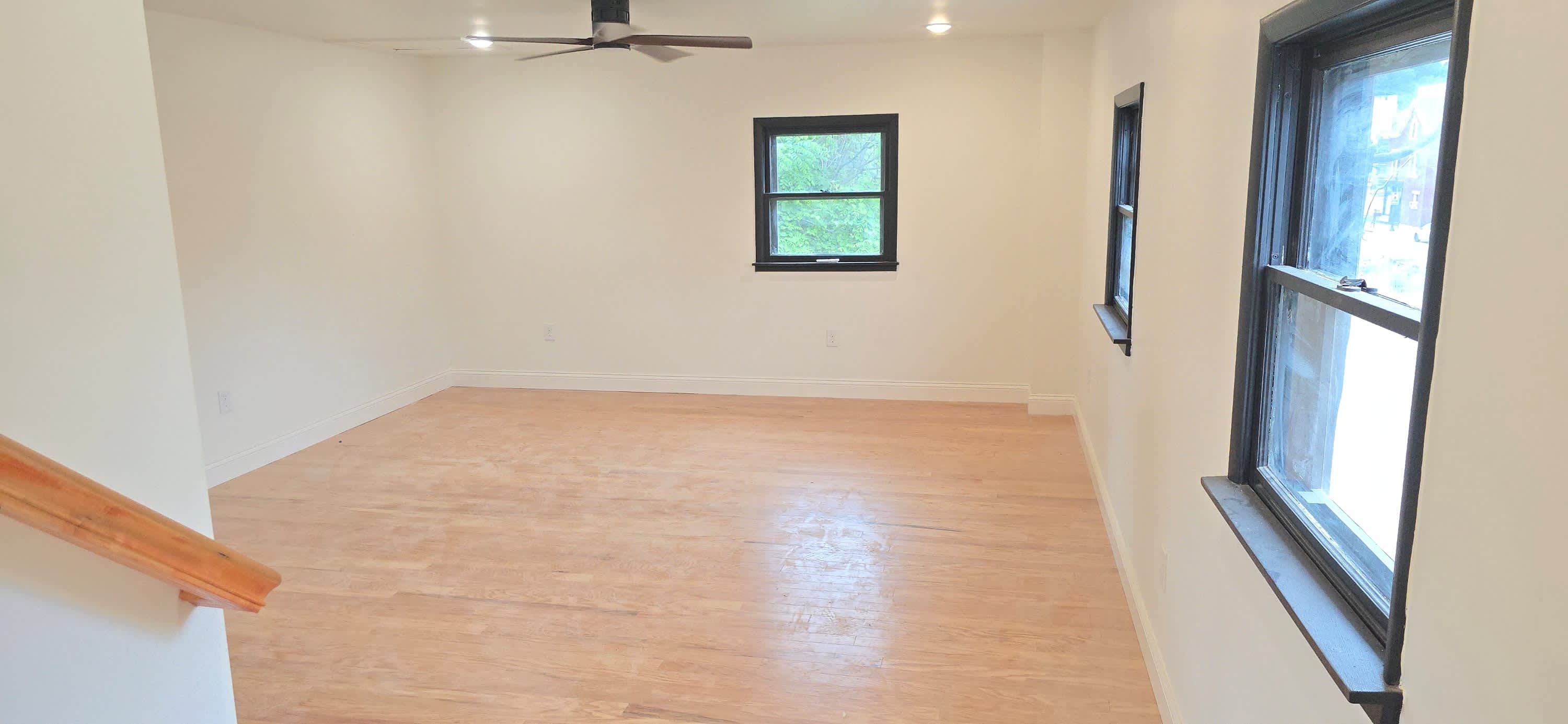 1205 Lee Street – photo 4