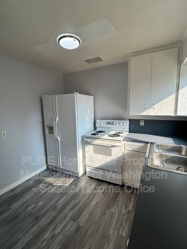 721 S Ainsworth Ave – photo 2