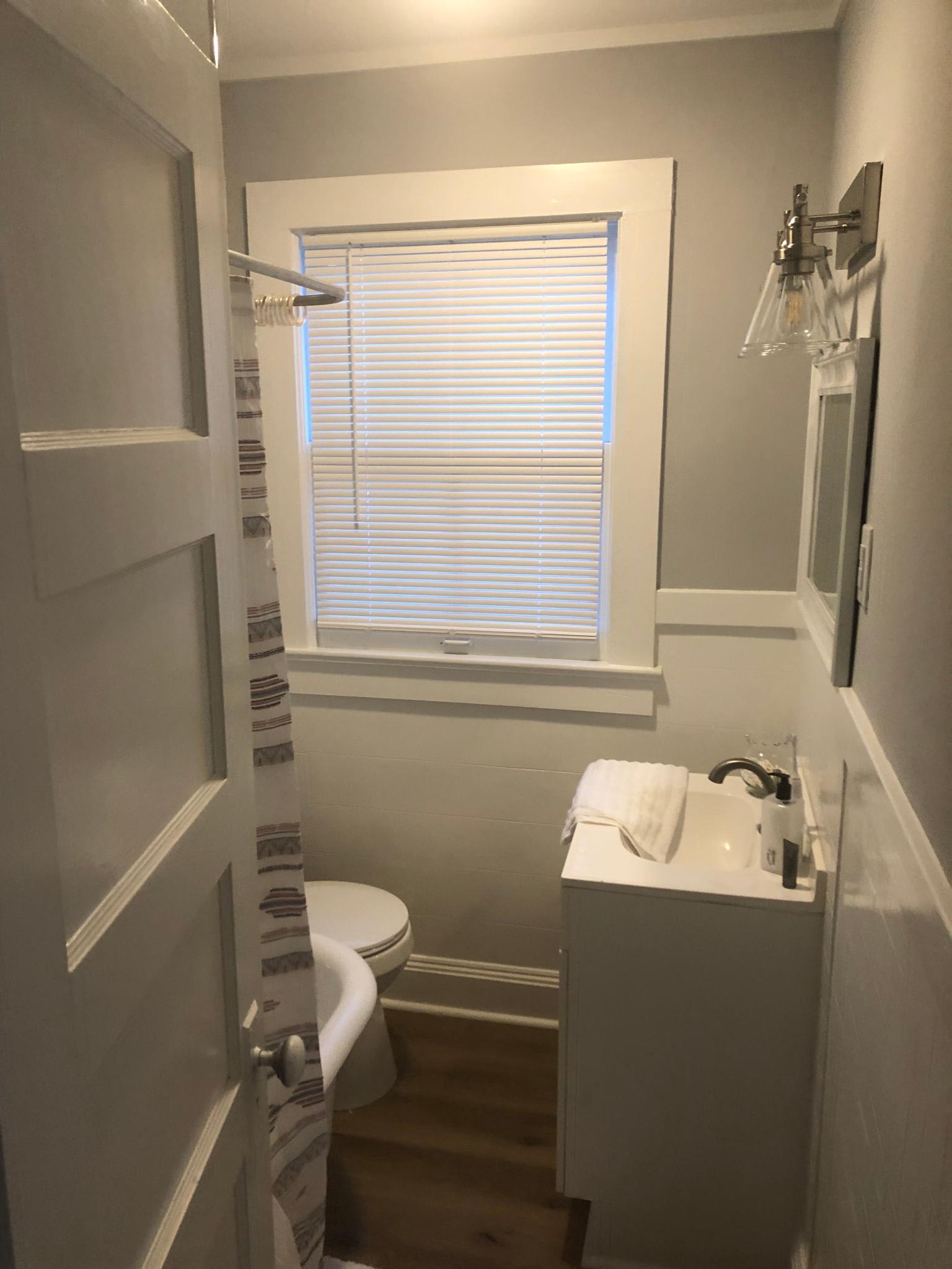 245 East Vermont Avenue – photo 5