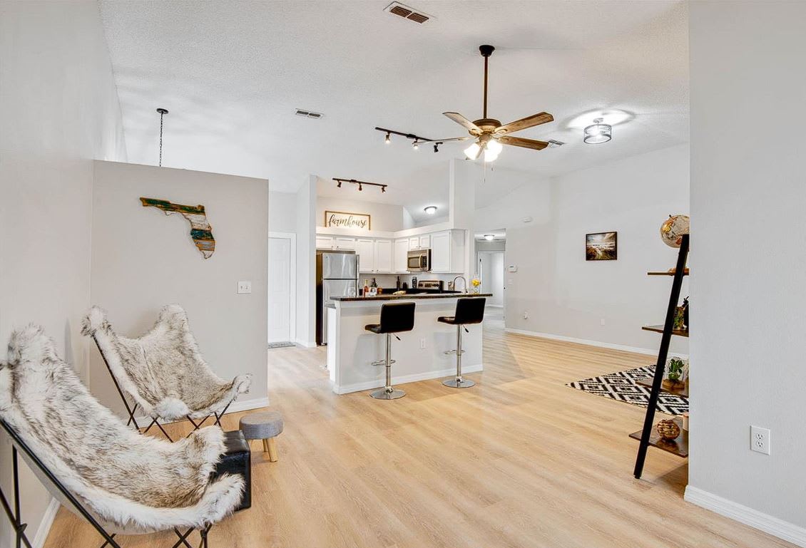 4107 11th Avenue East – photo 2