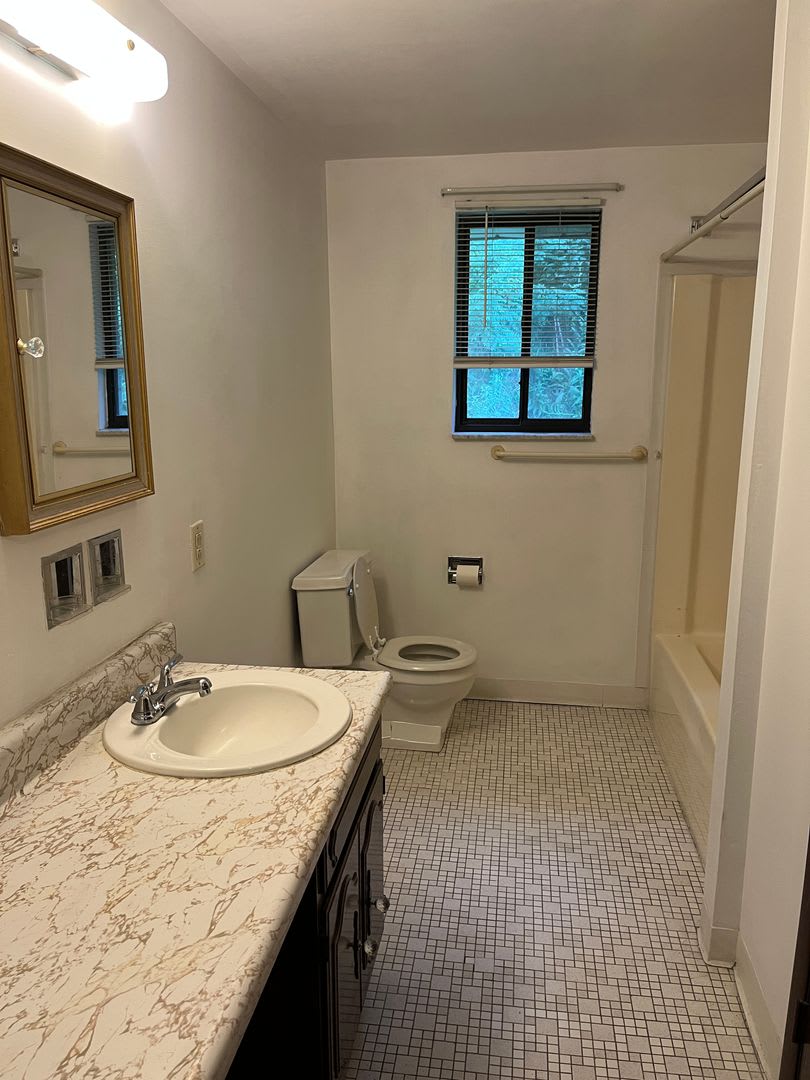 Shaler 2 Bedroom Townhouse – photo 4