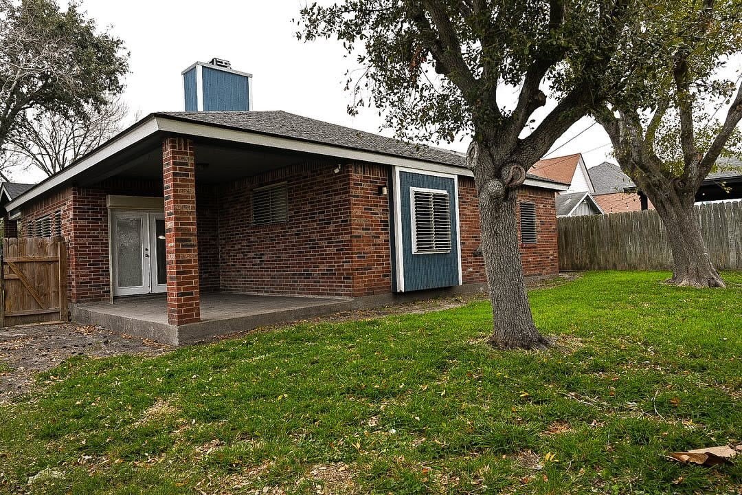 7658 Clearbrook Drive – photo 5