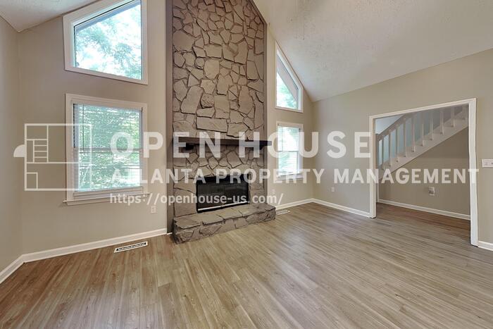 4125 Inola Trail Northeast – photo 3