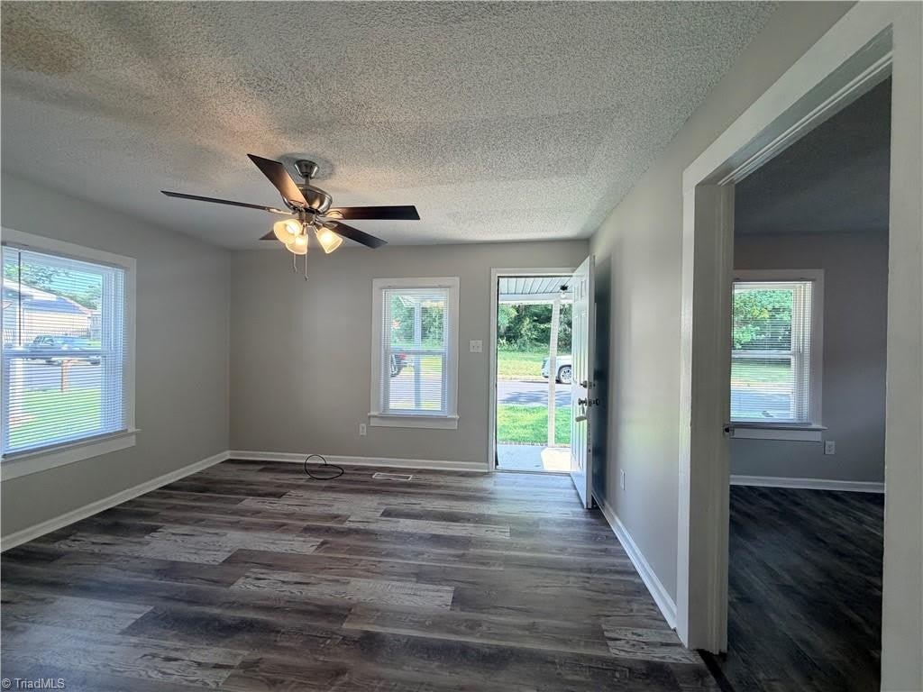 644 Gunn Street – photo 3