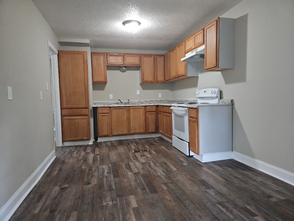 2407 Medaris Road Northwest – photo 5