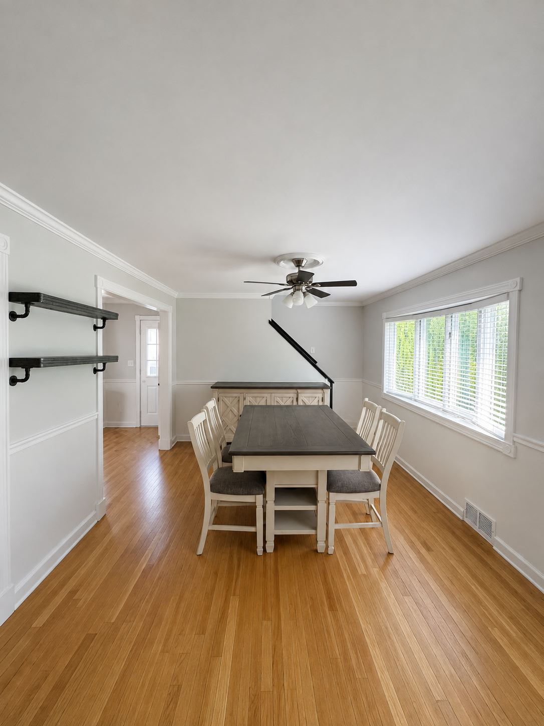 505 Moore Road – photo 2