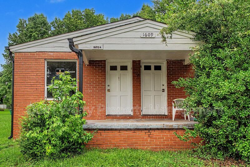 1609 Oneka Ave – photo 1