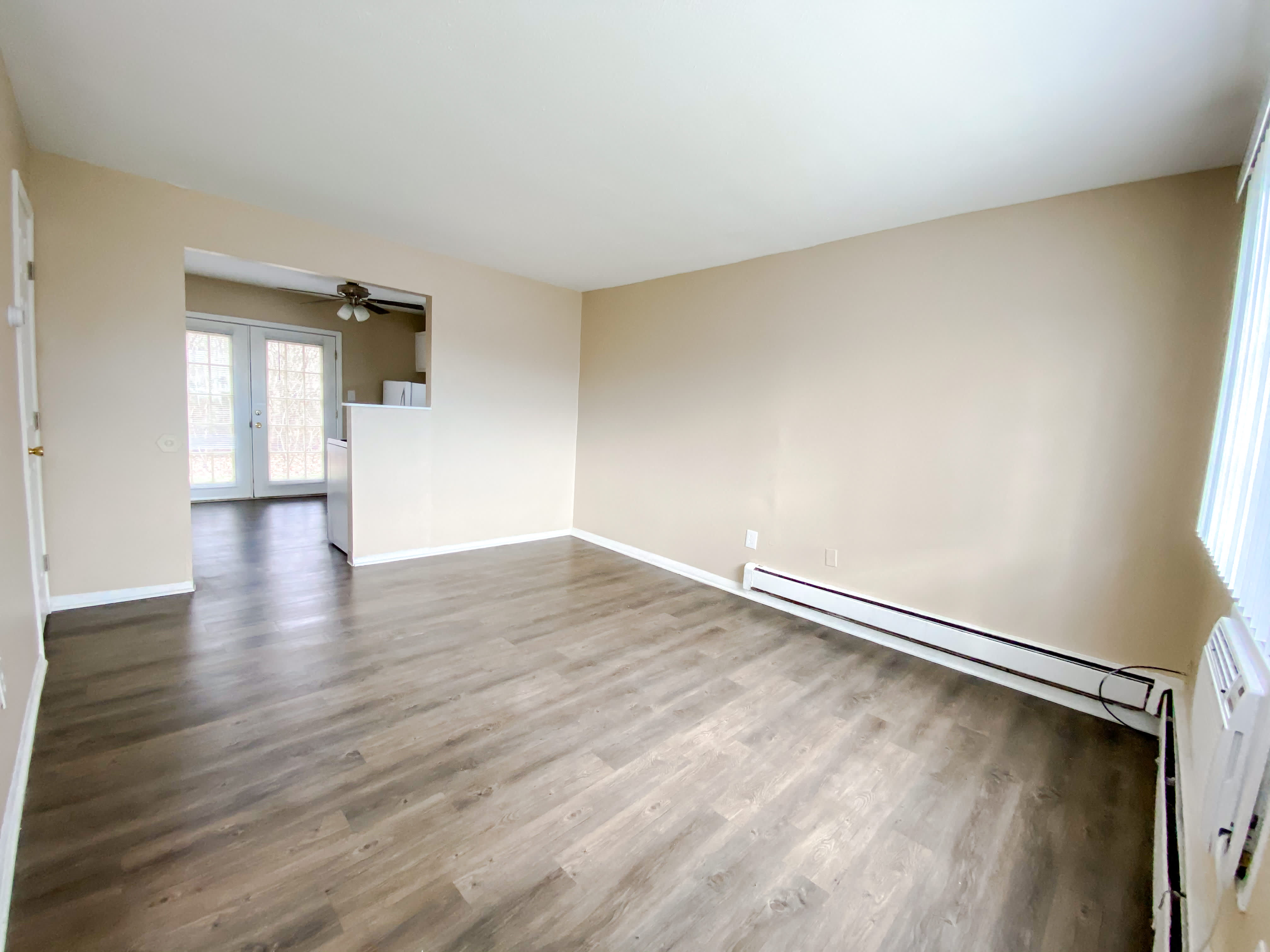 Evergreen Village Apartments & Townhomes – photo 5