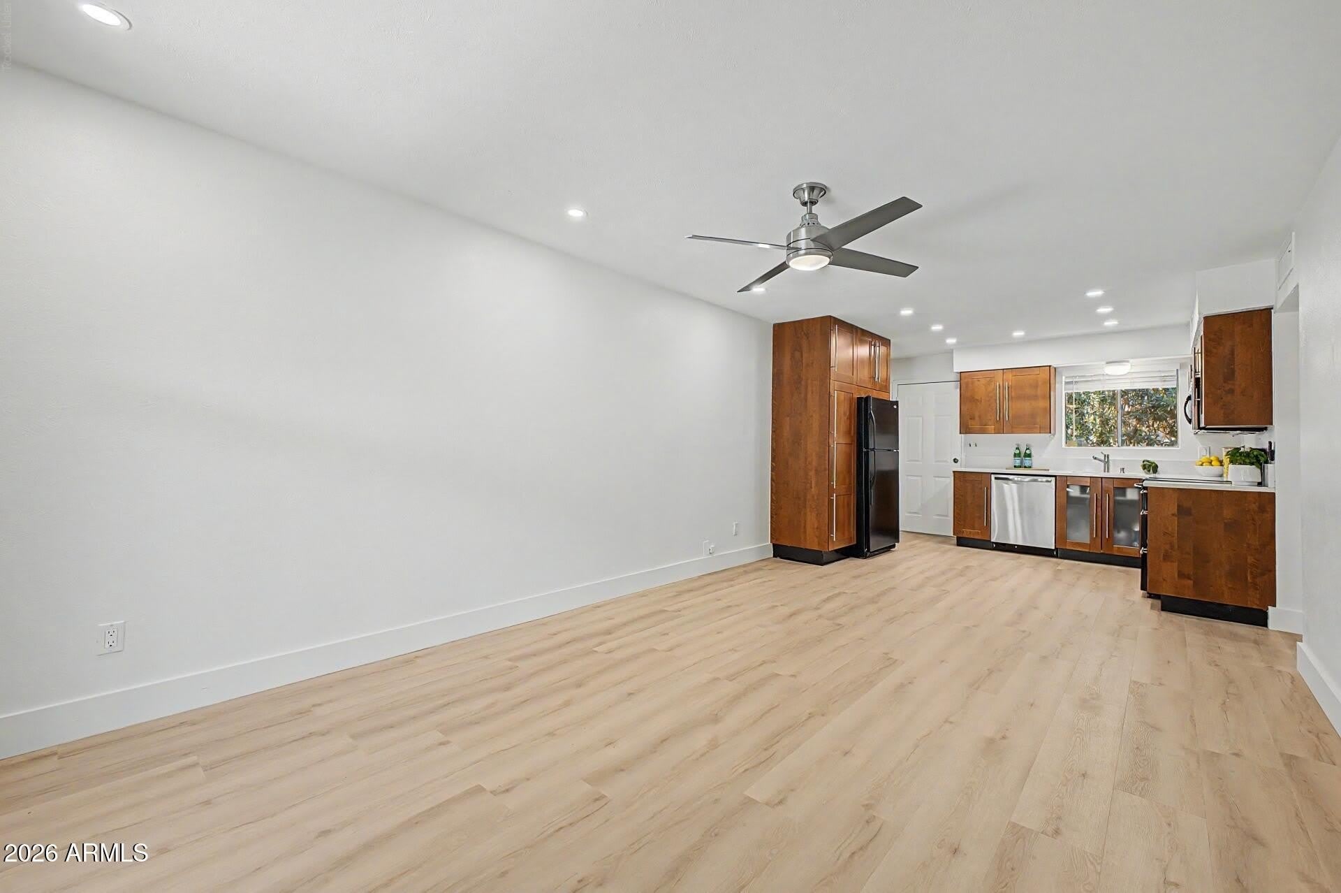 2727 E MONTECITO Avenue – photo 5