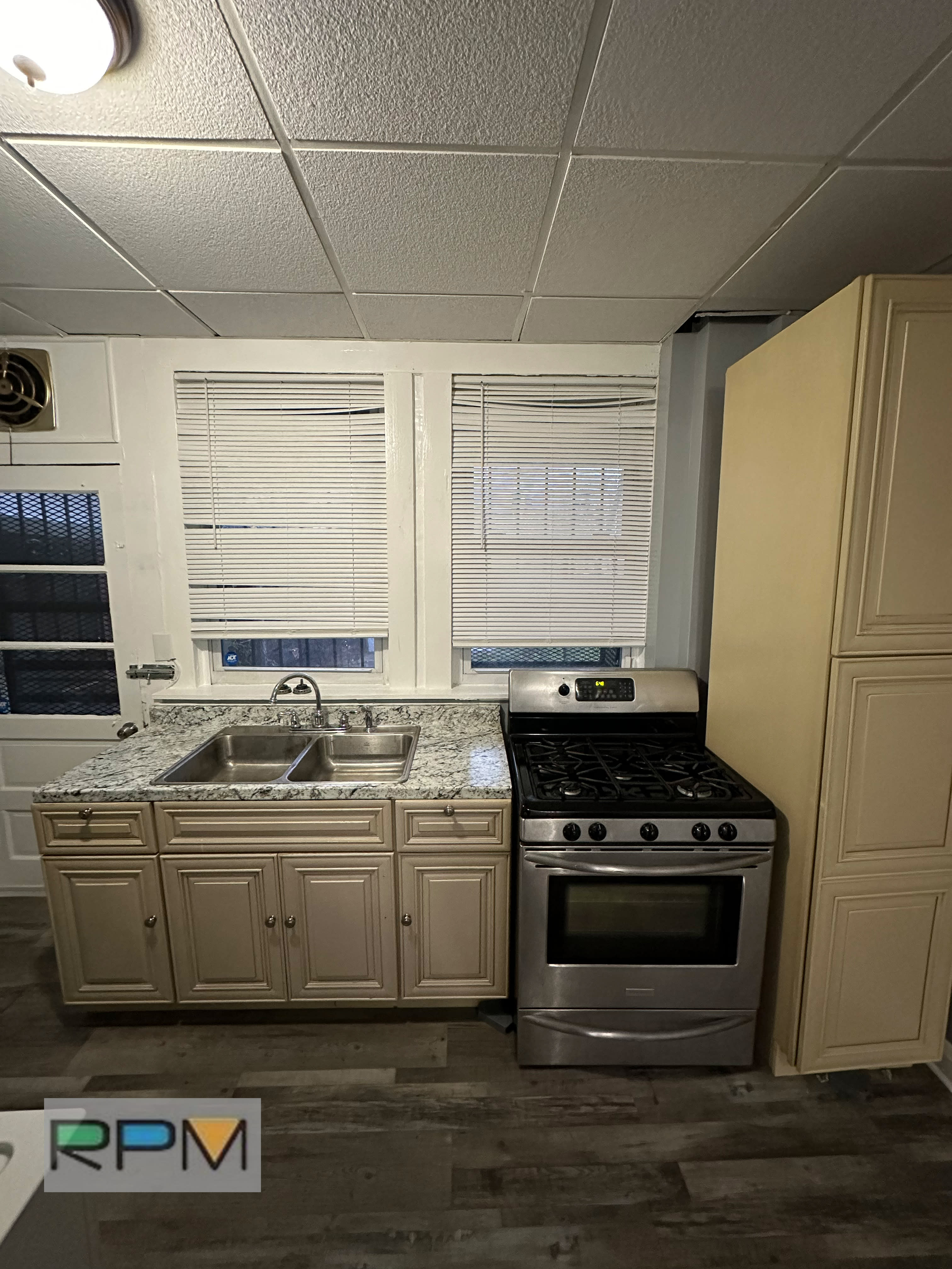 2527 Dulany St – photo 3