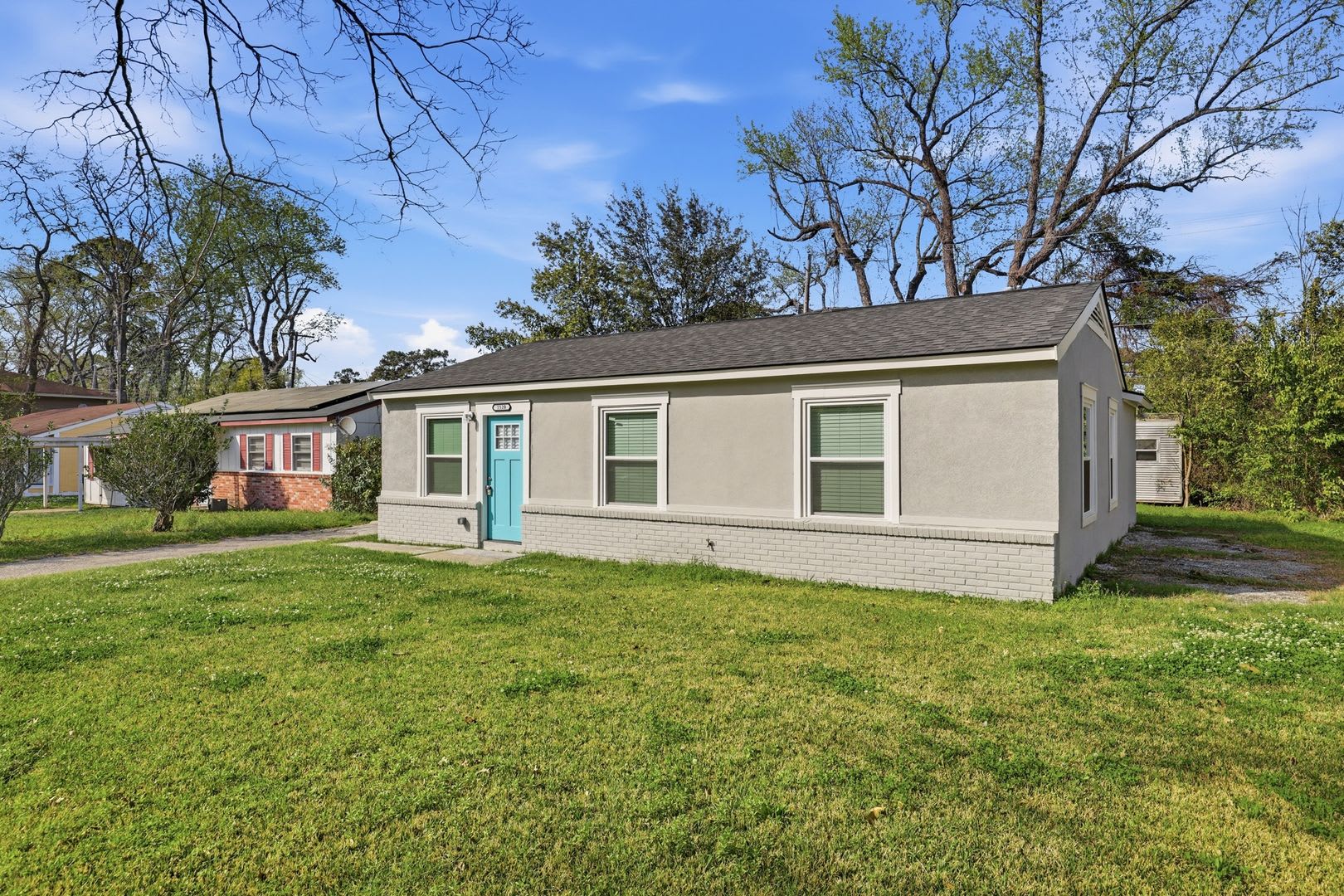 Newly Renovated Home in Westside Savannah – photo 3