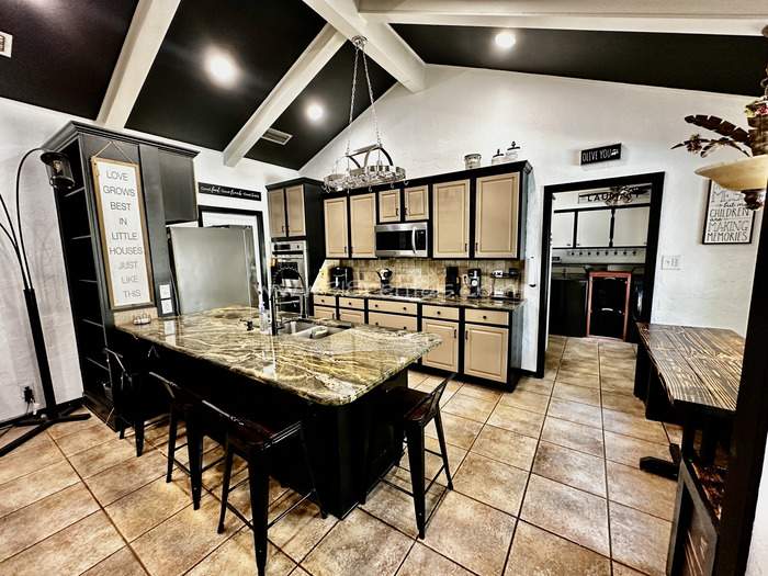 7313 Camelback Drive – photo 5