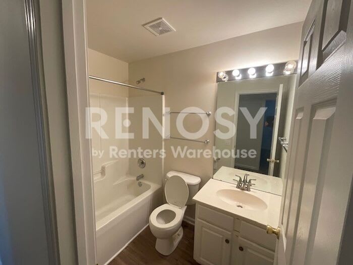 11715 Harsworth Lane – photo 3