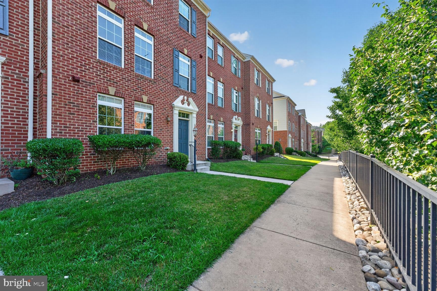 2293 MERSEYSIDE Drive – photo 3
