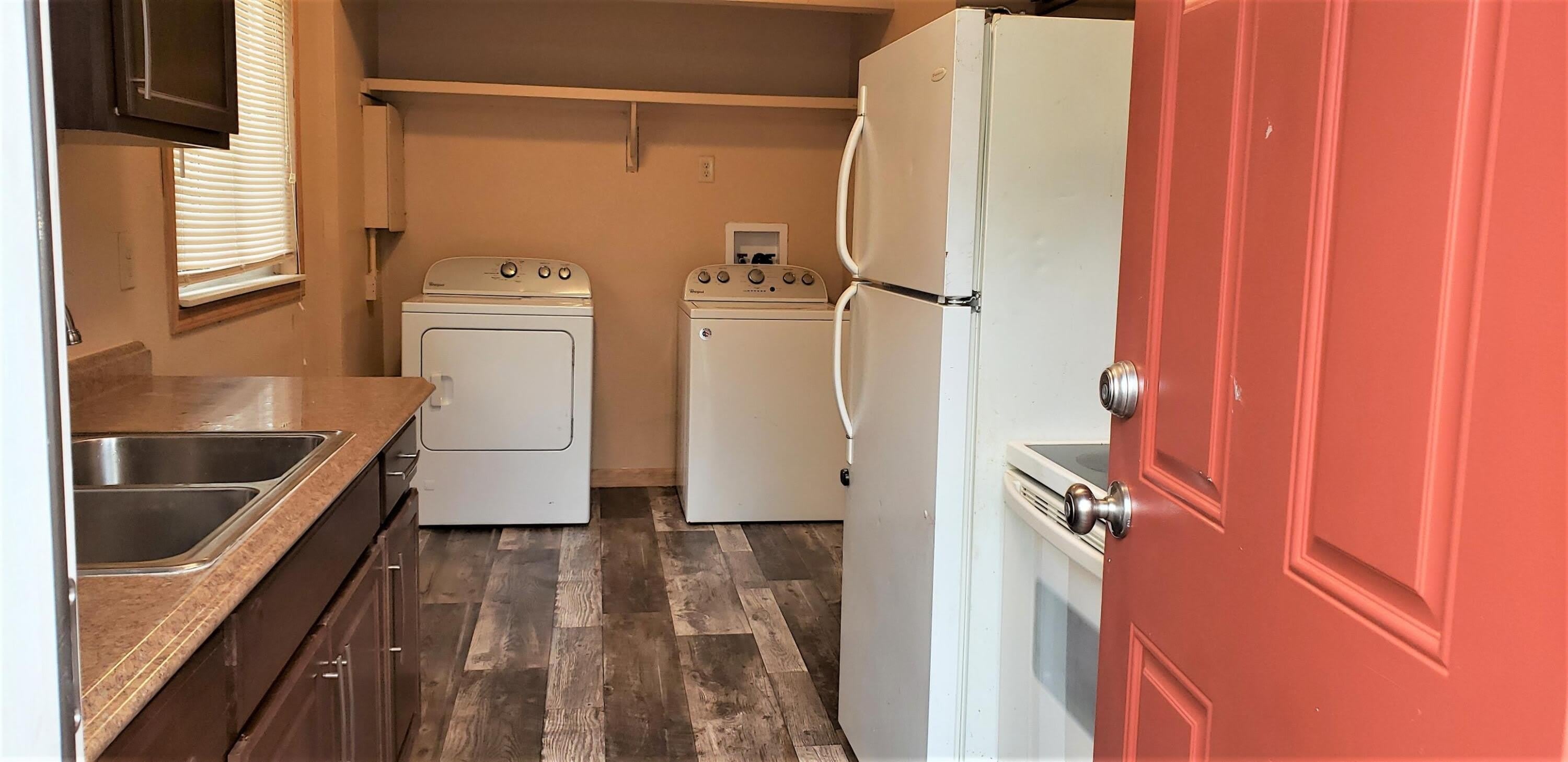 640 Calder Street – photo 2