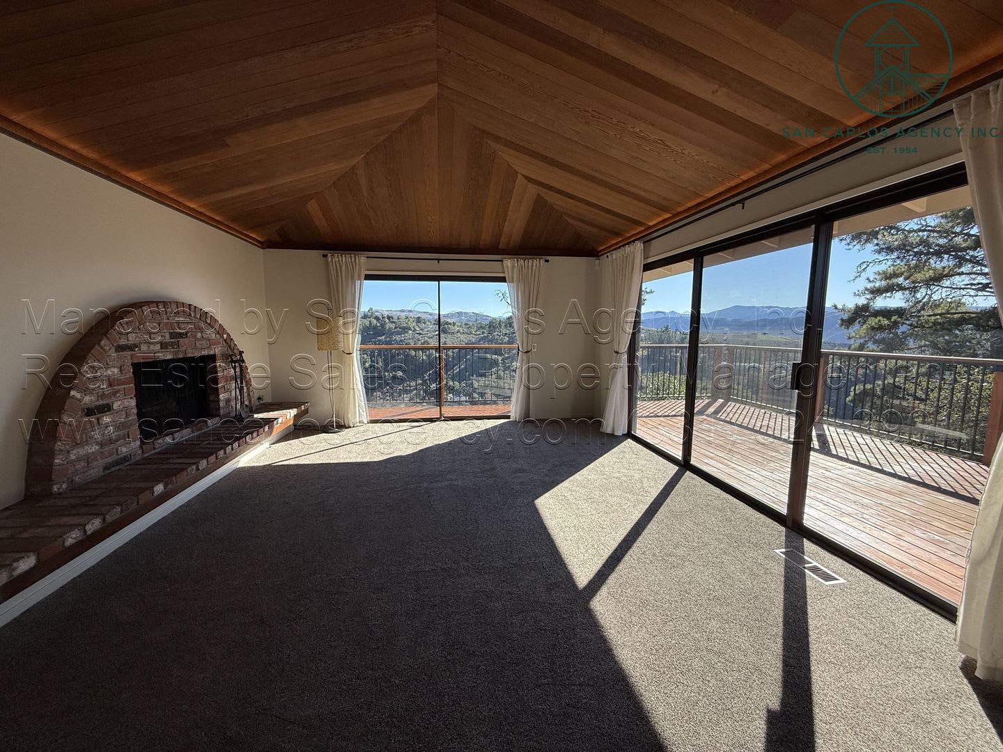 Impeccable Laureles Grade Estate Property with Valley Views – photo 4