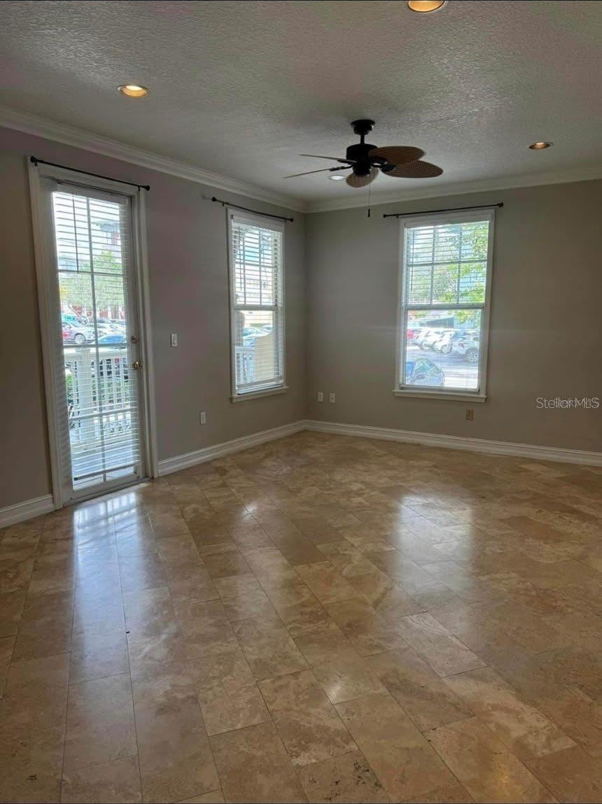 611 CAMPUS Street – photo 4