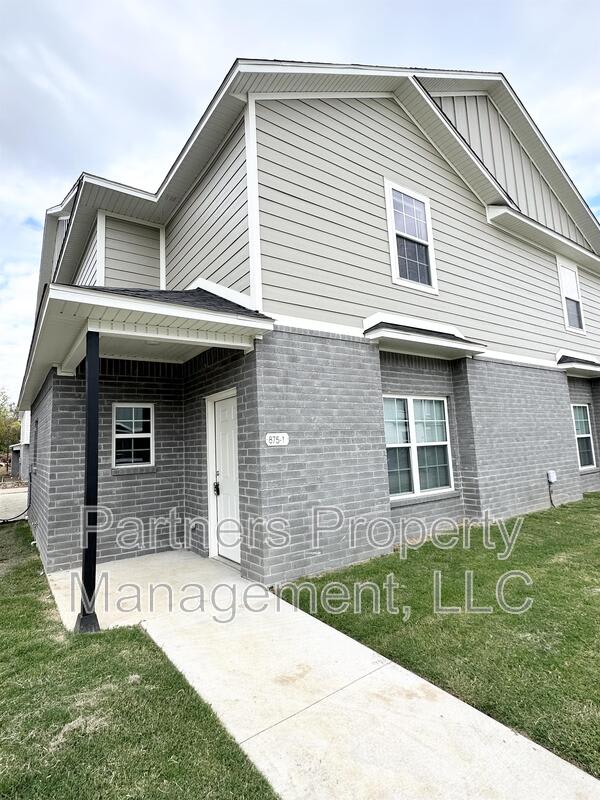 875 South Amarillo Avenue 2 – photo 2
