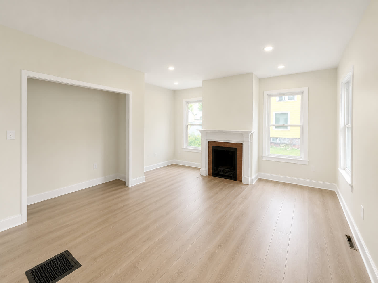 166 N Main St – photo 5