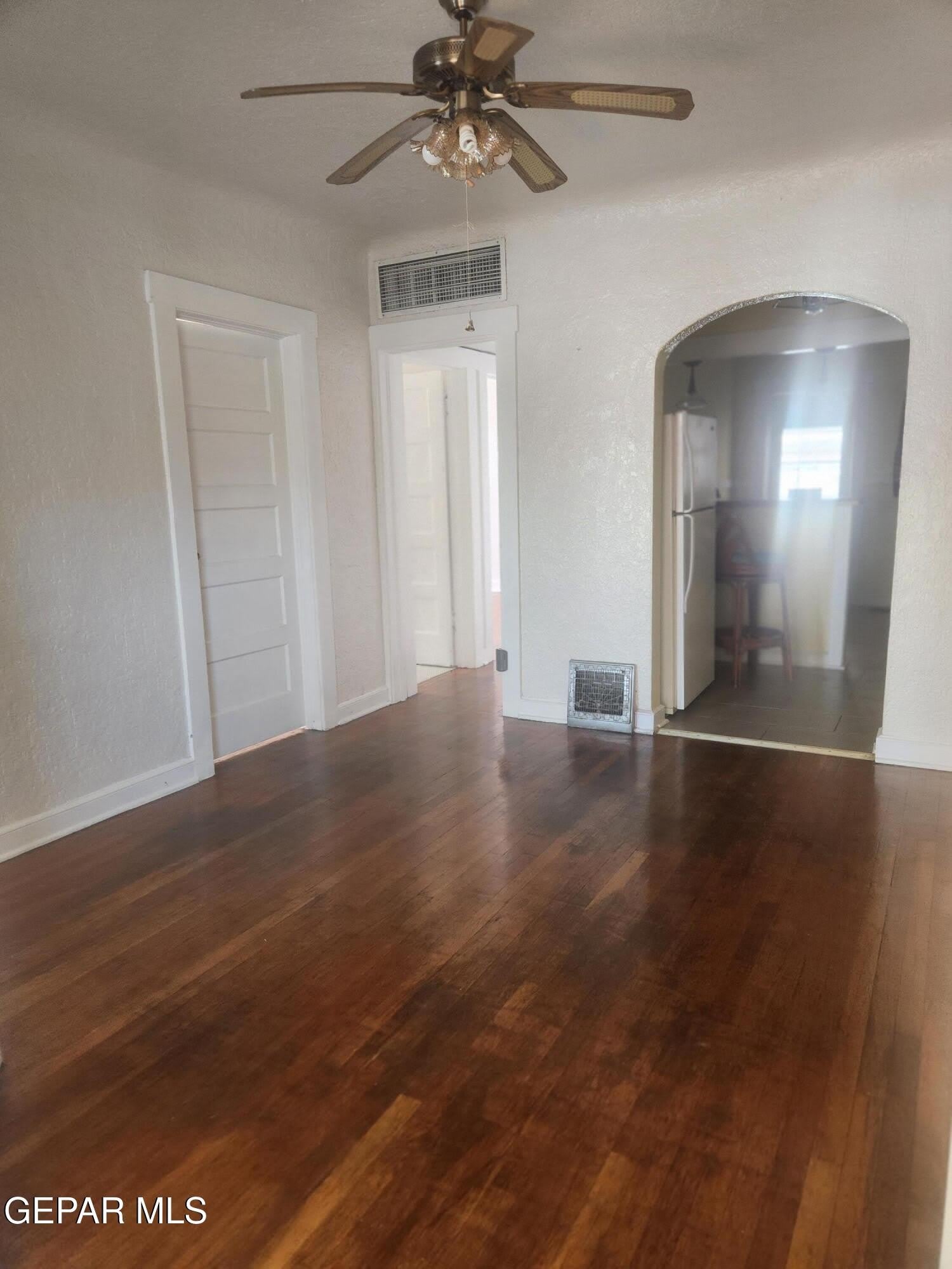 4002 Hueco Avenue – photo 3