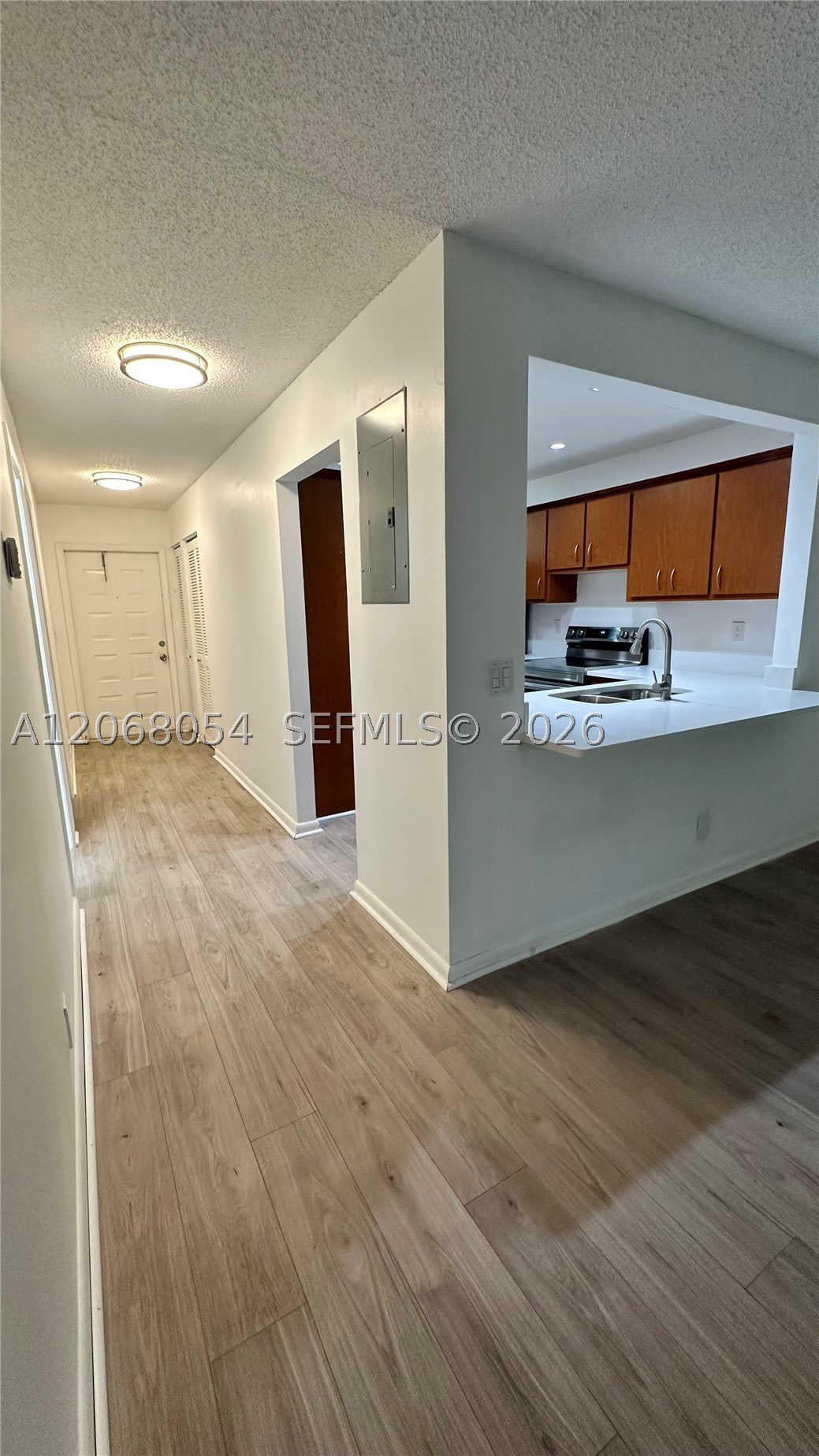2902 SW 21st Ter – photo 4