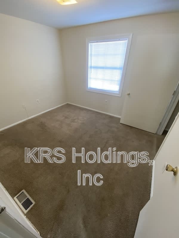 Chicago Manor – photo 1